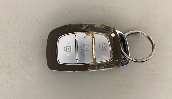 2016 Hyundai Elite i20 ASTA 1.2 (O), Petrol, Manual, 60,240 km, Key Close Up