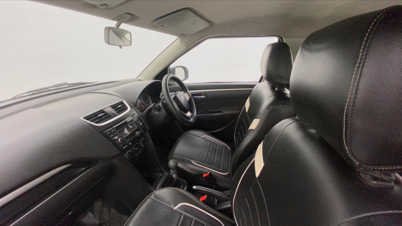 2015 Maruti Swift VXI, Petrol, Manual, 62,223 km, Right Side Front Door Cabin
