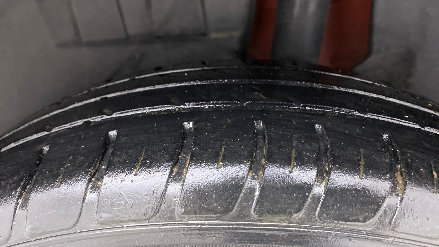 2018 Maruti Dzire VXI AMT, Petrol, Automatic, 50,908 km, Left Rear Tyre Tread