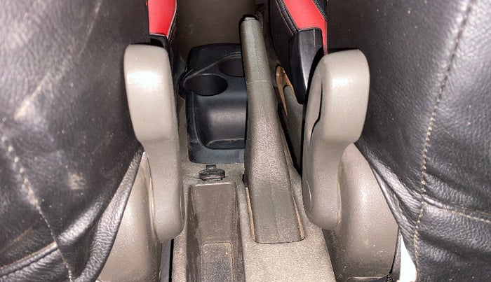 2012 Hyundai i10 SPORTZ 1.2, Petrol, Manual, 74,961 km, Driver Side Adjustment Panel