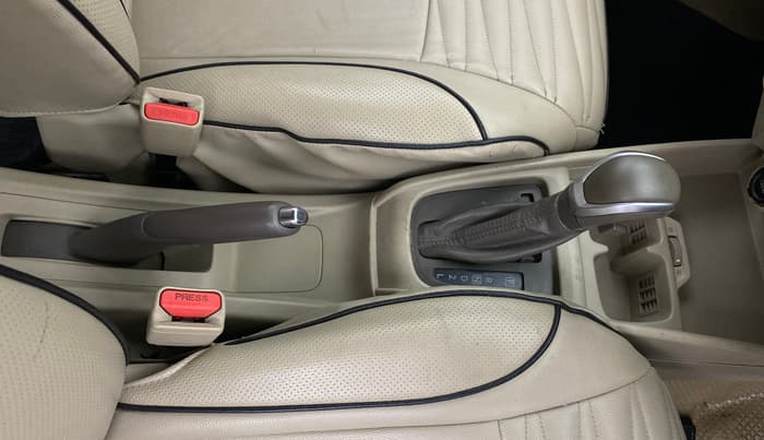 2020 Maruti Ertiga VXI AT SHVS, Petrol, Automatic, 76,014 km, Gear Lever