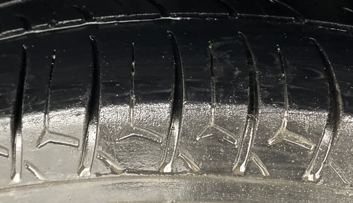 2020 Maruti Ertiga VXI AT SHVS, Petrol, Automatic, 76,014 km, Left Rear Tyre Tread
