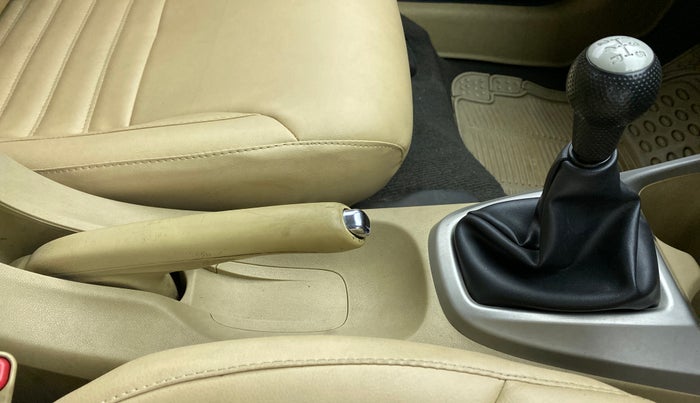 2011 Honda City V MT PETROL, Petrol, Manual, 99,510 km, Gear Lever