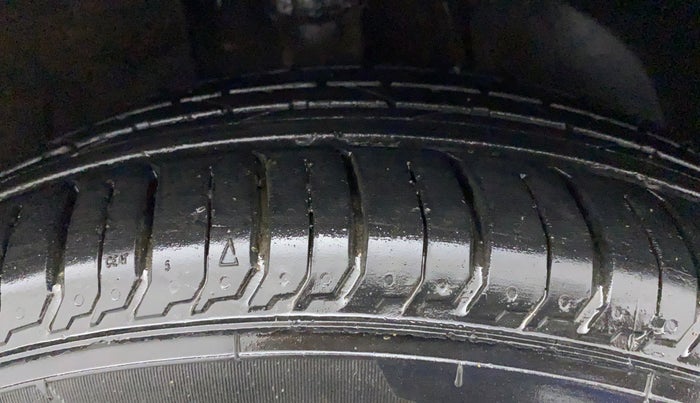 2021 Hyundai NEW I20 SPORTZ 1.2 MT, Petrol, Manual, 19,258 km, Right Front Tyre Tread