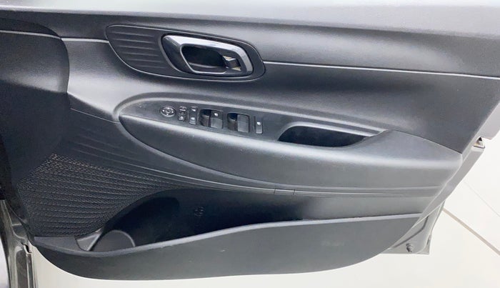 2021 Hyundai NEW I20 SPORTZ 1.2 MT, Petrol, Manual, 19,258 km, Driver Side Door Panels Control