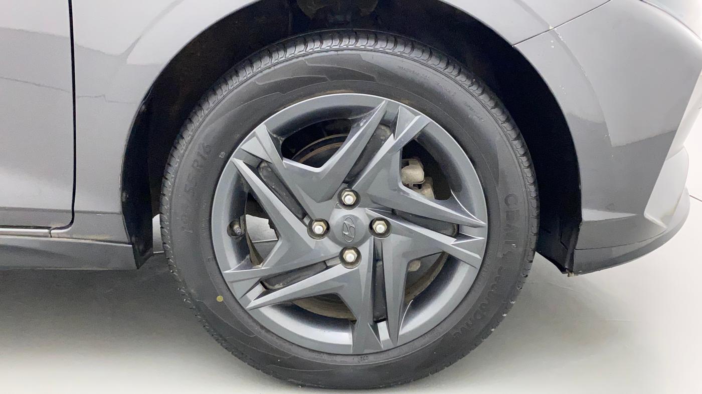 2021 Hyundai NEW I20 SPORTZ 1.2 MT, Petrol, Manual, 19,258 km, Right Front Wheel