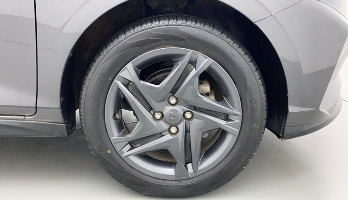 2021 Hyundai NEW I20 SPORTZ 1.2 MT, Petrol, Manual, 19,258 km, Right Front Wheel
