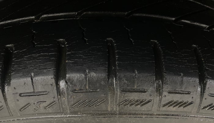 2014 Hyundai i20 SPORTZ 1.2, Petrol, Manual, 83,257 km, Right Rear Tyre Tread