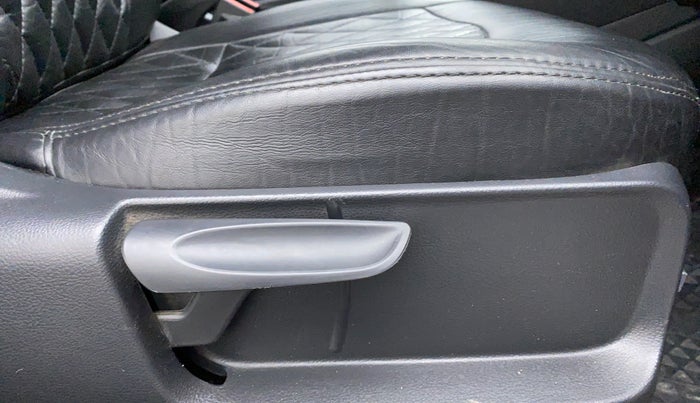 2020 Volkswagen Polo Trendline 1.0 L Petrol, Petrol, Manual, 21,975 km, Driver Side Adjustment Panel