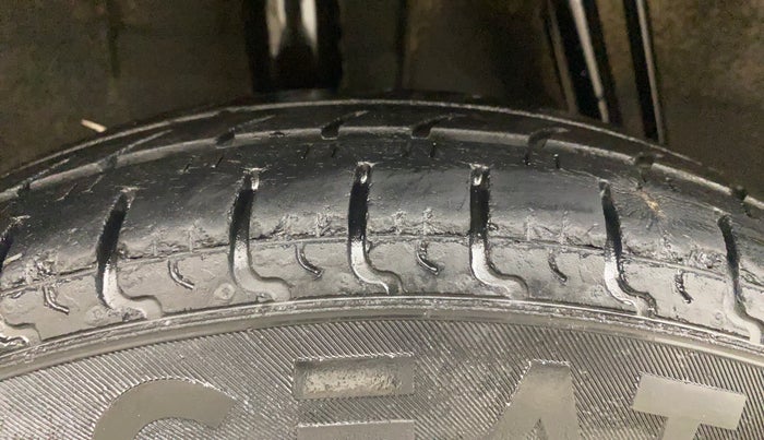 2016 Renault Kwid RXT 1.0, Petrol, Manual, 46,215 km, Right Rear Tyre Tread