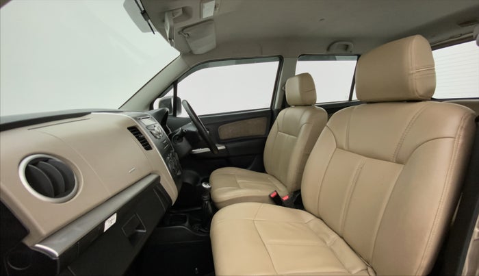 2013 Maruti Wagon R 1.0 VXI, Petrol, Manual, 56,095 km, Right Side Front Door Cabin