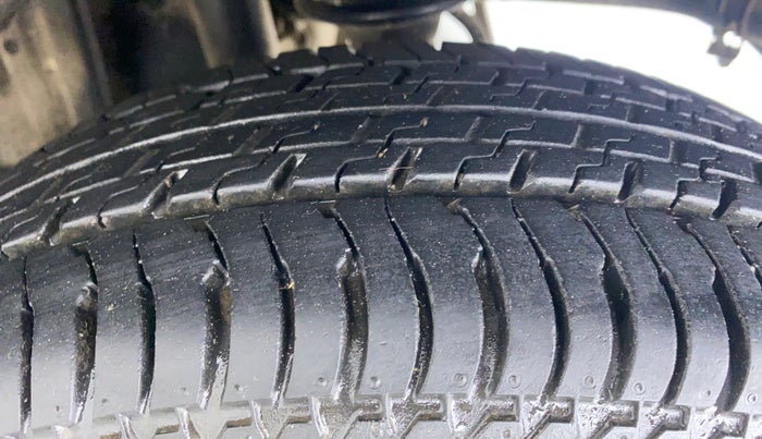 2015 Maruti Alto K10 VXI P, Petrol, Manual, 5,919 km, Left Rear Tyre Tread