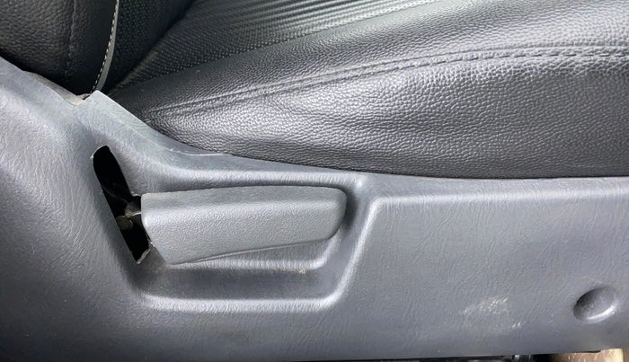 2015 Maruti Alto K10 VXI P, Petrol, Manual, 5,919 km, Driver Side Adjustment Panel