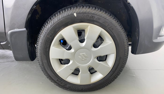 2015 Maruti Alto K10 VXI P, Petrol, Manual, 5,919 km, Right Front Wheel