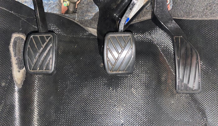 2016 Maruti Vitara Brezza VDI (O), Diesel, Manual, 97,365 km, Pedals