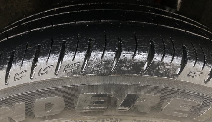 2016 Maruti Vitara Brezza VDI (O), Diesel, Manual, 97,365 km, Left Rear Tyre Tread