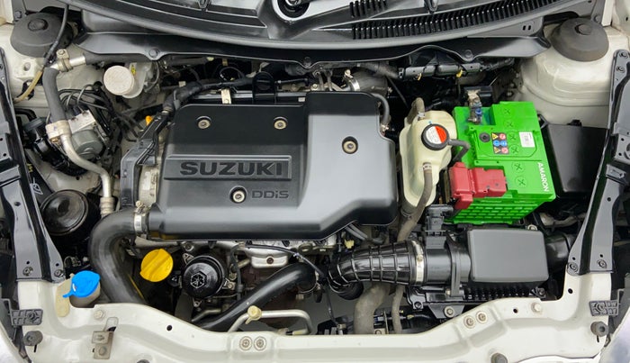 2015 Maruti Swift VDI ABS, Diesel, Manual, 53,364 km, Engine Bonet View