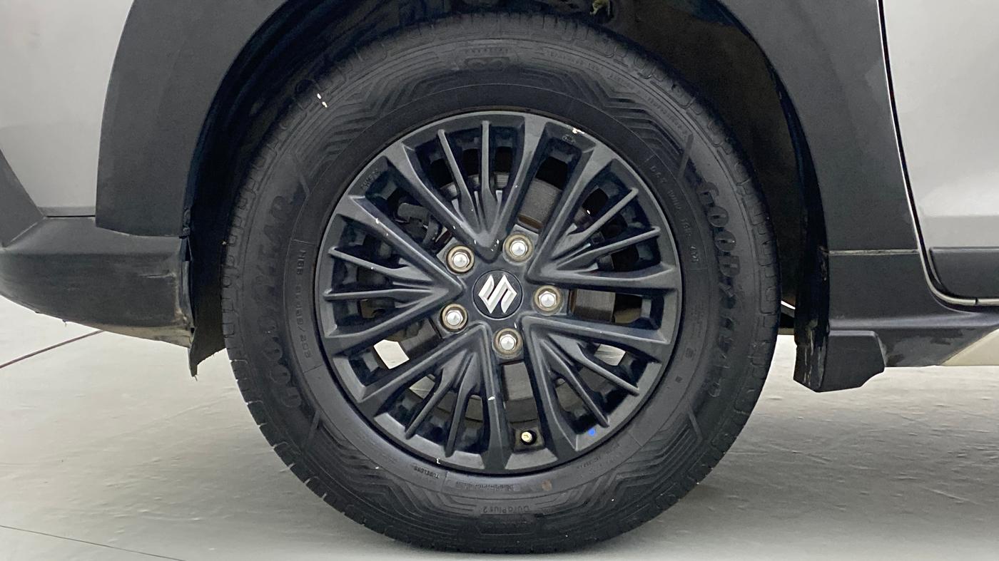 2019 Maruti XL6 ALPHA SHVS  MT, Petrol, Manual, 27,744 km, Left Front Wheel