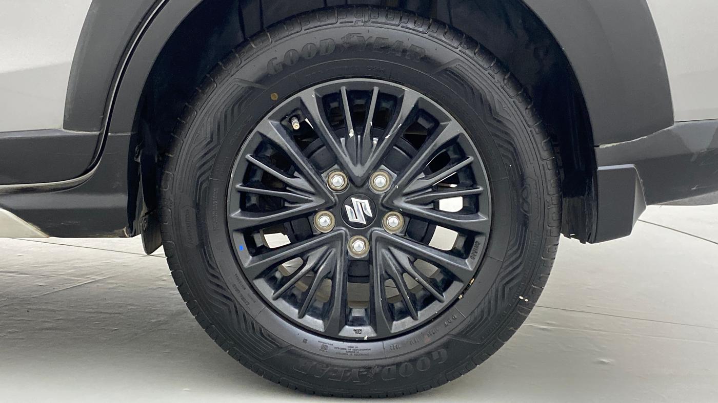 2019 Maruti XL6 ALPHA SHVS  MT, Petrol, Manual, 27,744 km, Left Rear Wheel