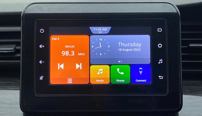 2019 Maruti XL6 ALPHA SHVS  MT, Petrol, Manual, 27,744 km, Infotainment System