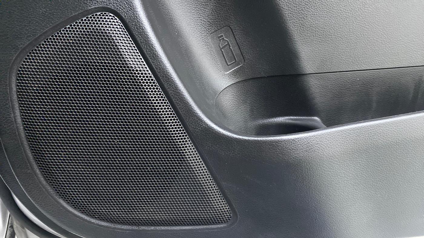 2019 Maruti XL6 ALPHA SHVS  MT, Petrol, Manual, 27,744 km, Speaker