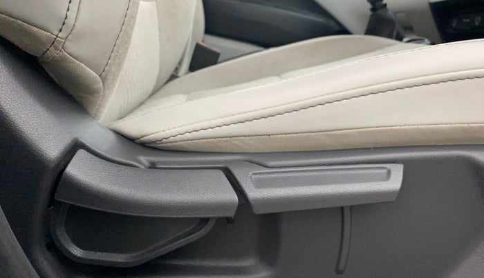 2023 Hyundai GRAND I10 NIOS MAGNA 1.2 KAPPA VTVT CNG, CNG, Manual, 31,626 km, Driver Side Adjustment Panel