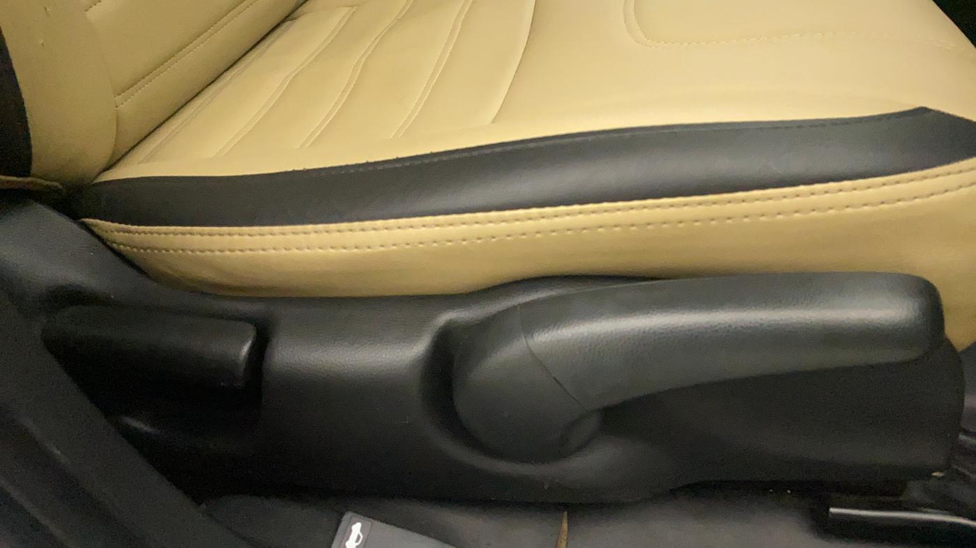 2018 Honda City 1.5L I-VTEC VX, Petrol, Manual, 52,380 km, Driver Side Adjustment Panel