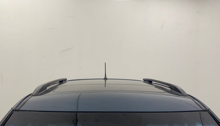 2023 Mahindra XUV300 W8 (O) 1.5 DIESEL, Diesel, Manual, 68,434 km, Moonroof/ Sunroof