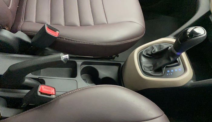 2014 Hyundai Grand i10 ASTA AT 1.2 KAPPA VTVT, CNG, Automatic, 1,05,850 km, Gear Lever