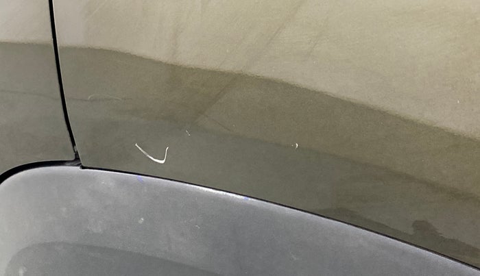 2017 Renault Kwid CLIMBER 1.0 AT, Petrol, Automatic, 11,146 km, Left quarter panel - Minor scratches