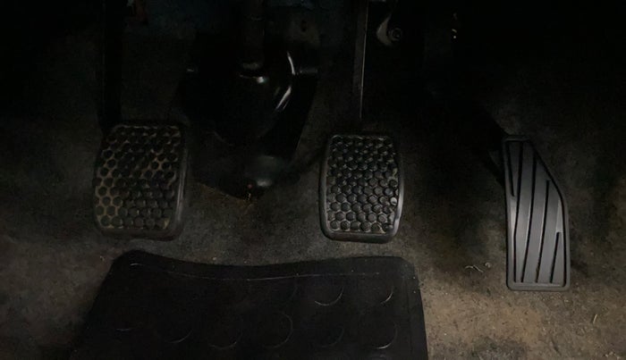 2019 Maruti Alto LXI, Petrol, Manual, 4,137 km, Pedals