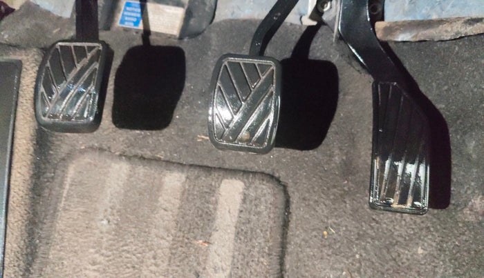 2015 Maruti S Cross ZETA 1.6, Diesel, Manual, 1,09,499 km, Pedals