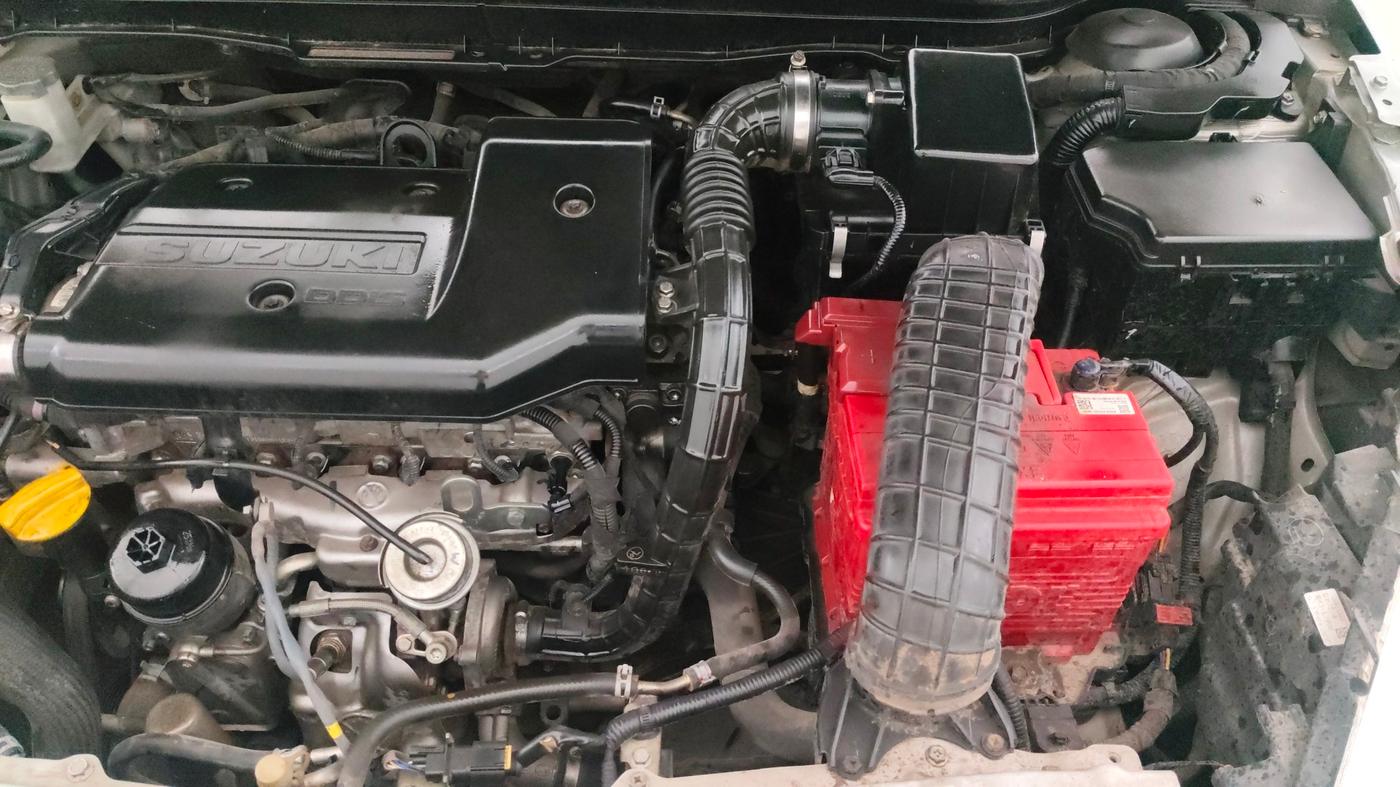 2015 Maruti S Cross ZETA 1.6, Diesel, Manual, 1,09,499 km, Engine View - Left