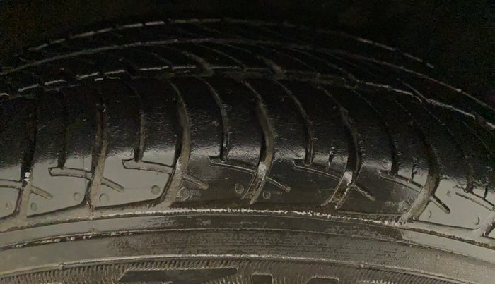 2021 Maruti New Wagon-R ZXI 1.2 AMT, Petrol, Automatic, 23,662 km, Right Rear Tyre Tread