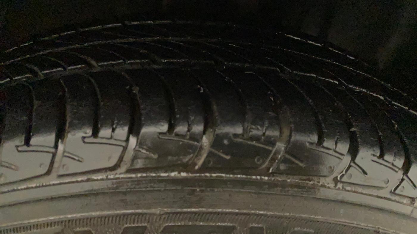 2021 Maruti New Wagon-R ZXI 1.2 AMT, Petrol, Automatic, 23,662 km, Left Front Tyre Tread