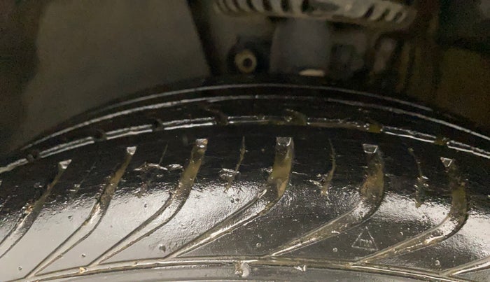 2018 Skoda Rapid AMBITION 1.6 MPI MT, Petrol, Manual, 24,931 km, Left Front Tyre Tread