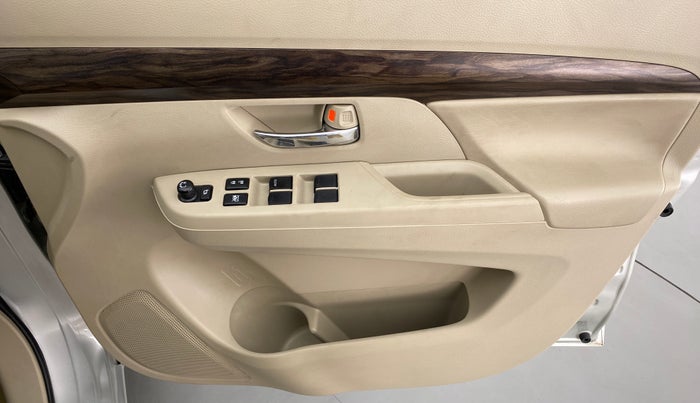 2019 Maruti Ertiga ZXI Plus SHVS, Petrol, Manual, 28,363 km, Driver Side Door Panels Control