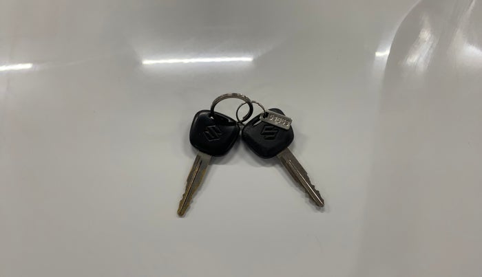 2022 Maruti Eeco 5 STR AC CNG (O), CNG, Manual, 70,838 km, Key Close Up
