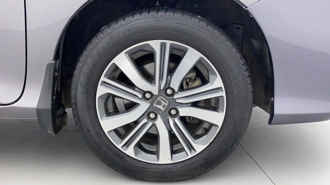 2021 Honda City 1.5L I-VTEC V MT 4TH GEN, Petrol, Manual, 27,377 km, Right Front Wheel