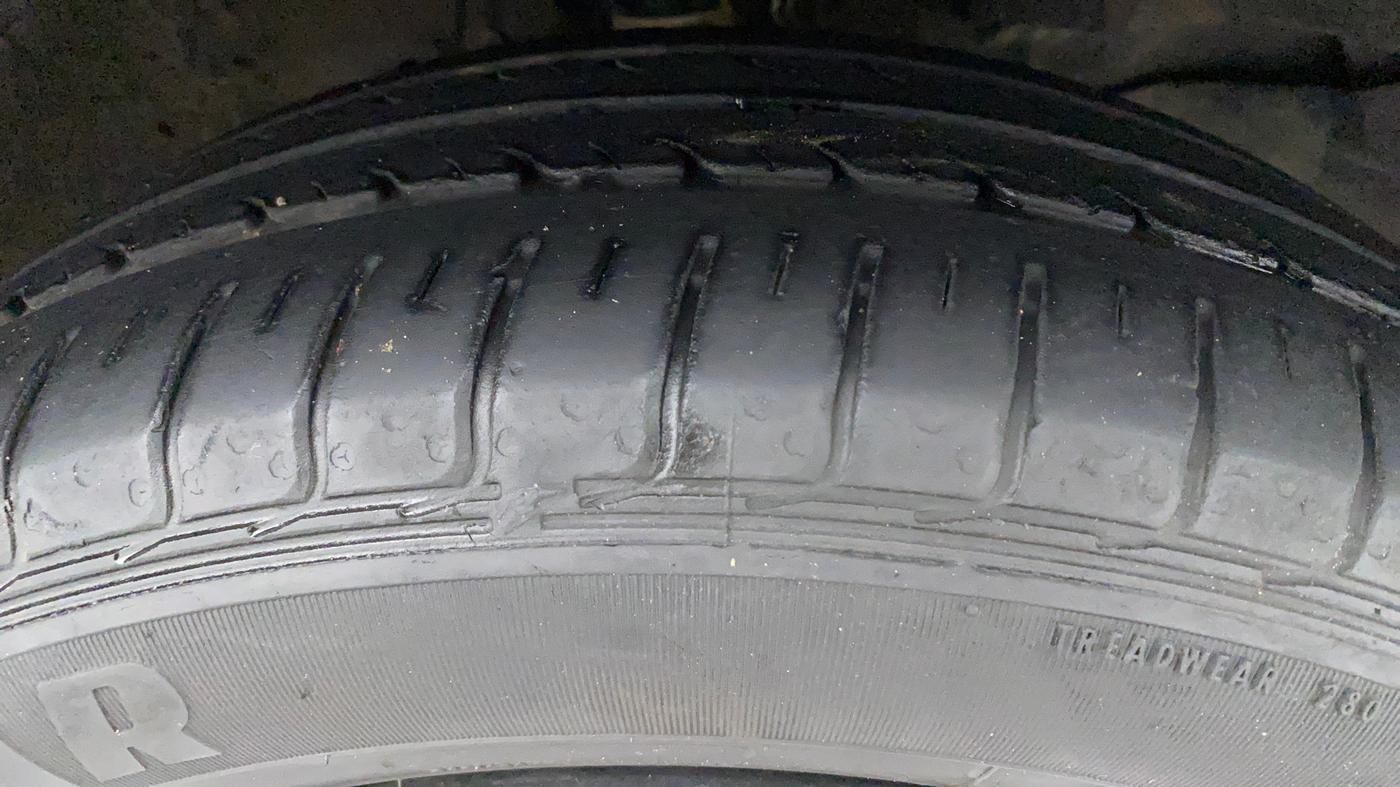 2021 Honda City 1.5L I-VTEC V MT 4TH GEN, Petrol, Manual, 27,377 km, Right Front Tyre Tread