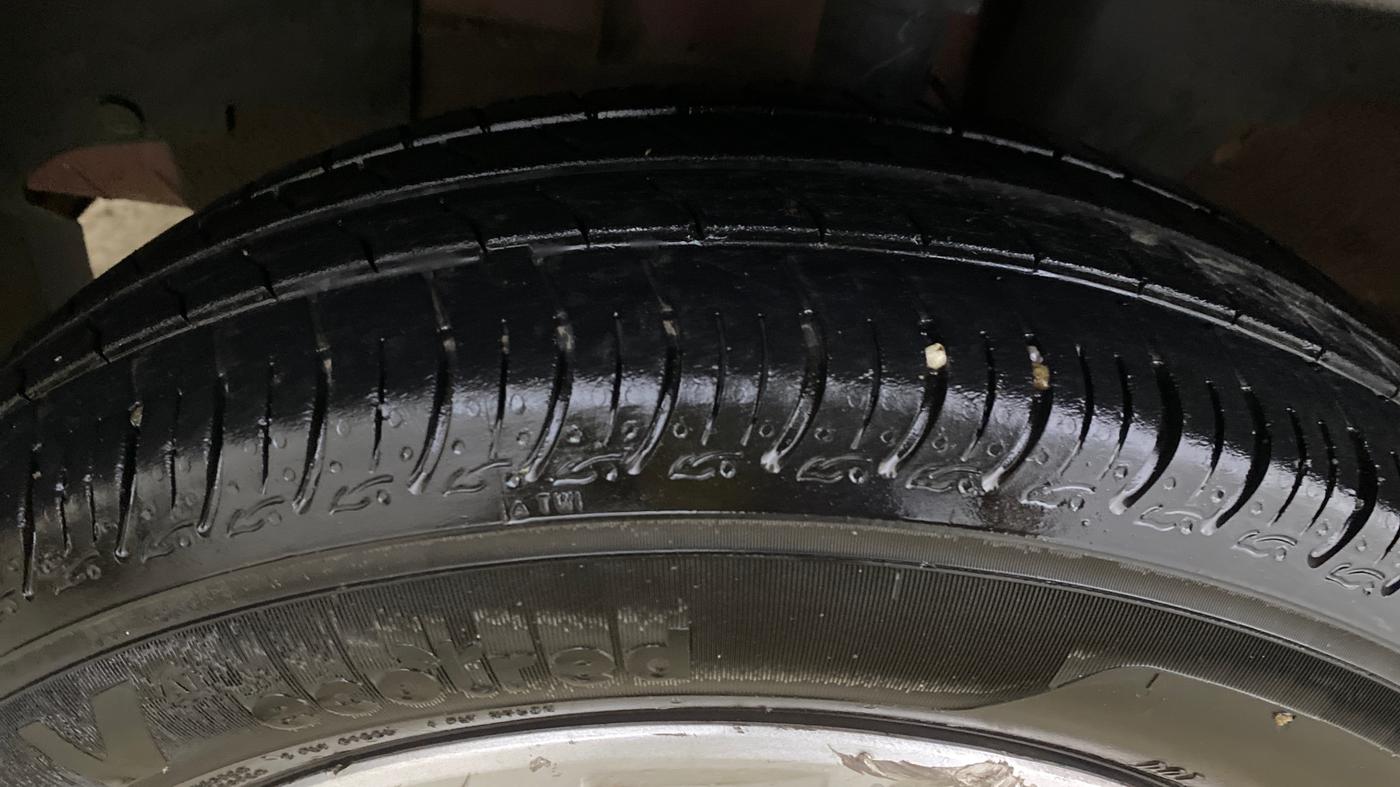 2021 Renault Kwid RXL, Petrol, Manual, 74,937 km, Left Front Tyre Tread
