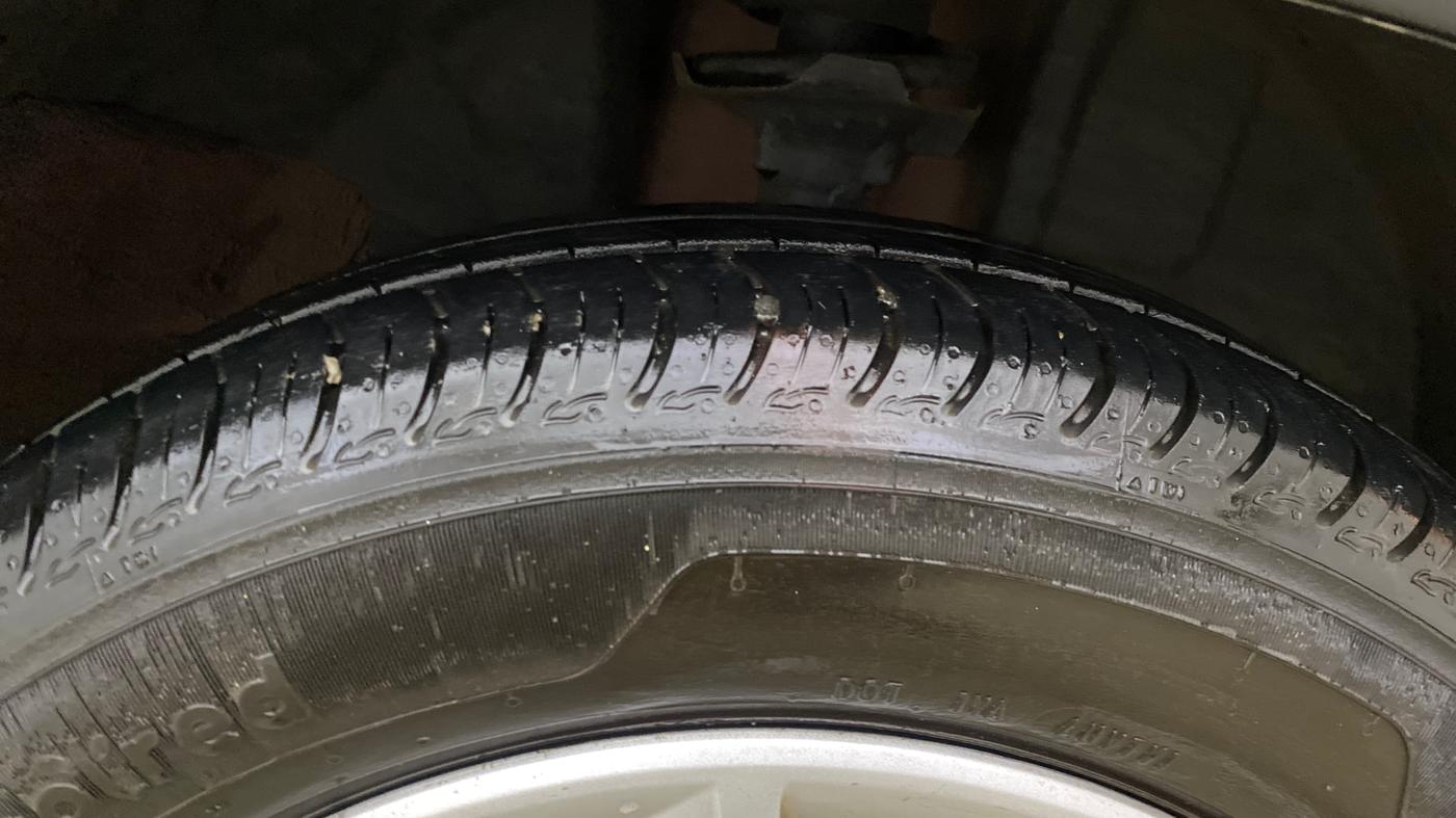 2021 Renault Kwid RXL, Petrol, Manual, 74,937 km, Right Front Tyre Tread