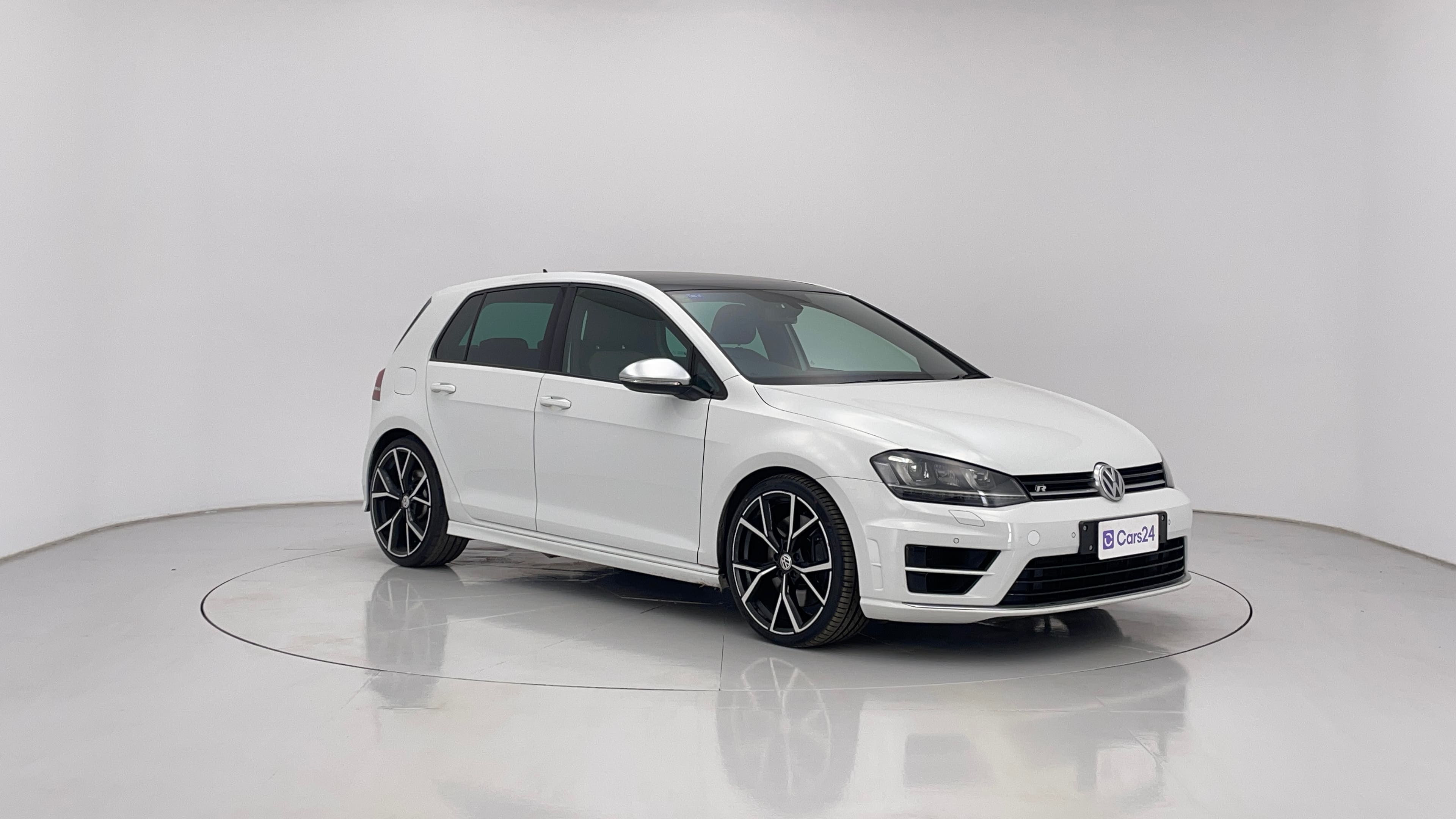 Volkswagen Golf image