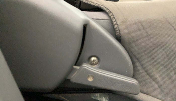 2015 Maruti Alto 800 LXI, Petrol, Manual, 50,286 km, Driver Side Adjustment Panel