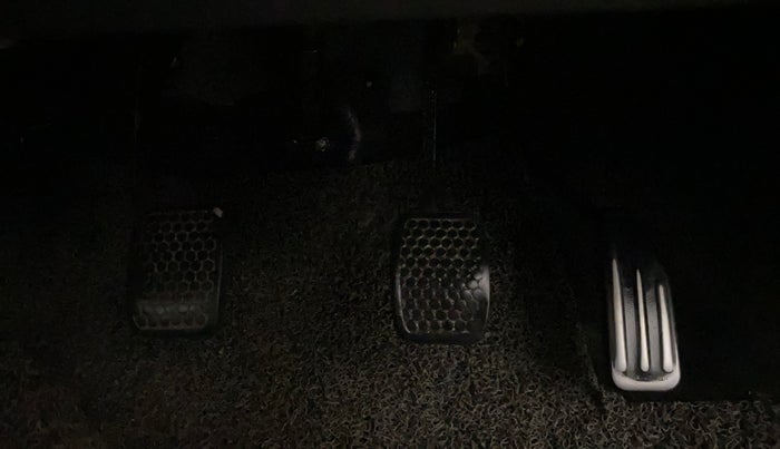 2015 Maruti Alto 800 LXI, Petrol, Manual, 50,286 km, Pedals