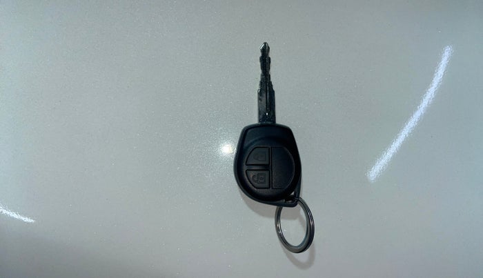 2013 Maruti Swift Dzire VDI, Diesel, Manual, 56,223 km, Key Close Up