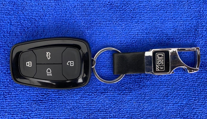 2022 Tata Harrier XT PLUS 2.0L KRYOTEC DARK EDITON, Diesel, Manual, 20,138 km, Key Close Up