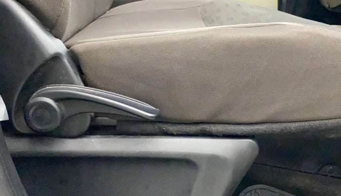 2016 Tata Nano TWIST XTA, Petrol, Automatic, 20,136 km, Driver Side Adjustment Panel