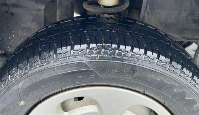 2016 Tata Nano TWIST XTA, Petrol, Automatic, 20,136 km, Right Rear Tyre Tread