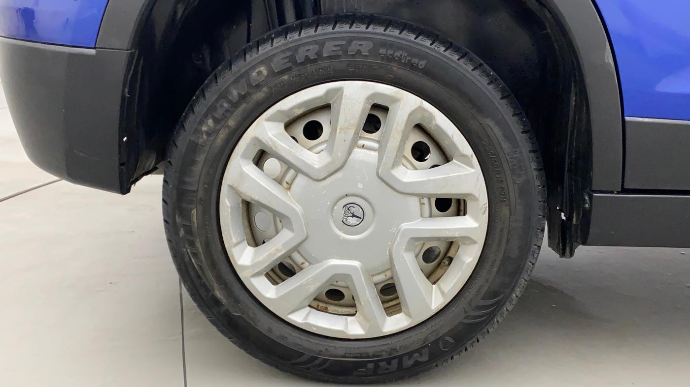 2021 Maruti Vitara Brezza LXI, Petrol, Manual, 24,959 km, Right Rear Wheel